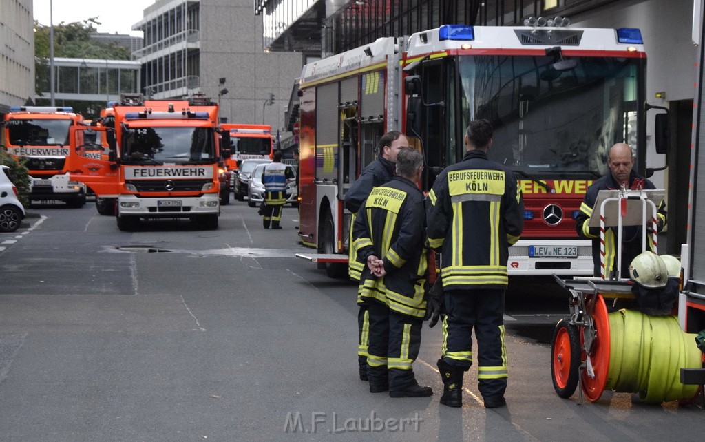 Feuer 2 WDR Koeln Altstadt Nord An der Rechtschule P132.JPG - Miklos Laubert